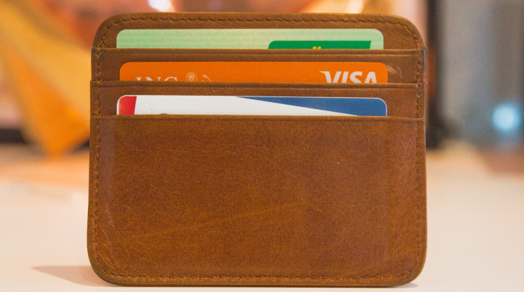 Meios de pagamento no Brasil: avança o uso do cartão de crédito e débito